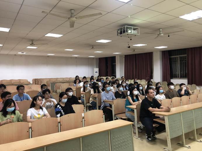 草榴社区
第二分会场